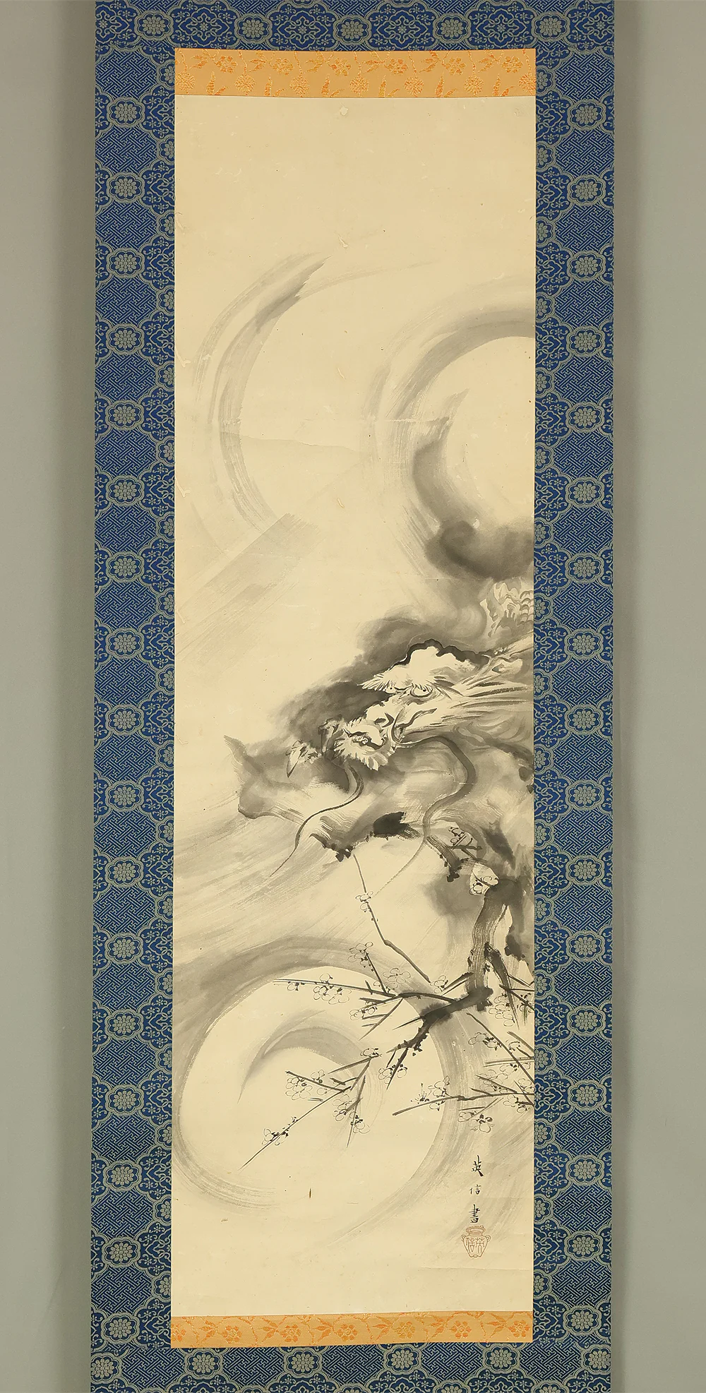 狩野祐清英信 Kano Yusei Terunobu (1717-1763) Japanese antique art kakejiku kakemono wall hanging scroll / Suiboku Ink Cloud Dragon RE294