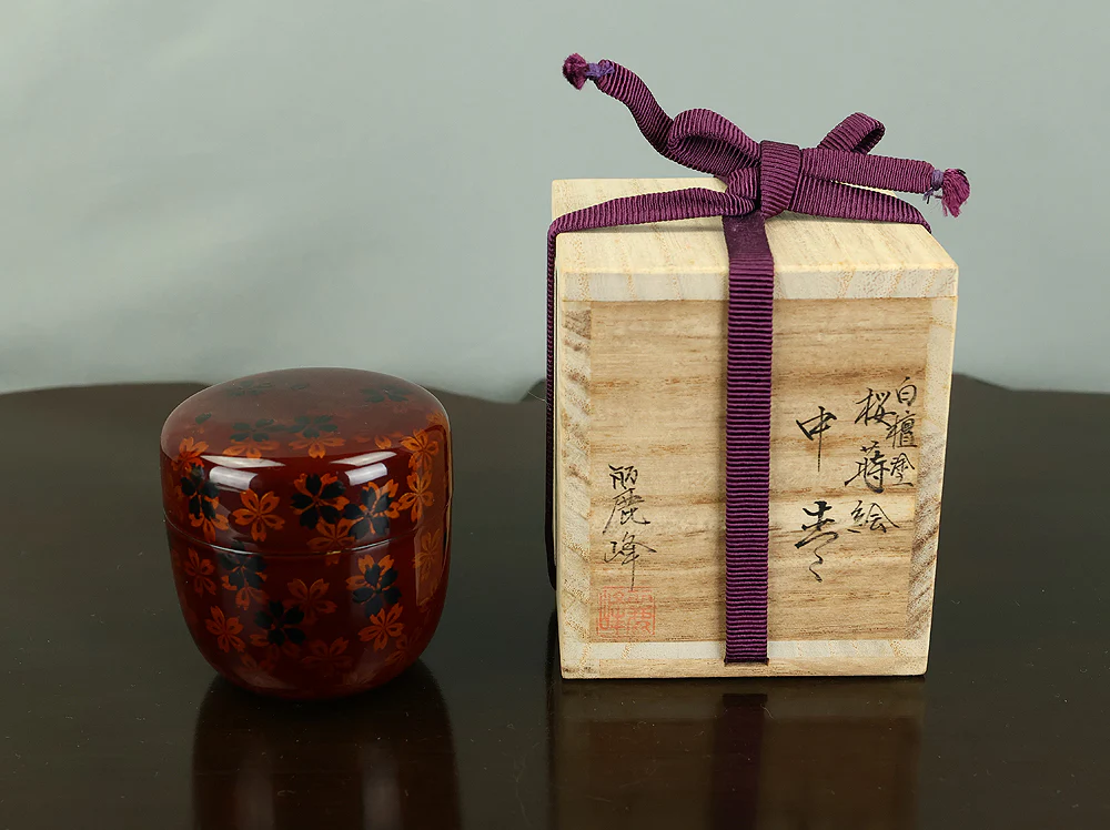 佐々木麗峰 Sasaki Reiho Japanese tea ceremony utensil / Cherry Blossoms Makie Translucent Lacquer Finish Natsume Tea Caddy with Original Box (Tomobako) VB195 - Image 22