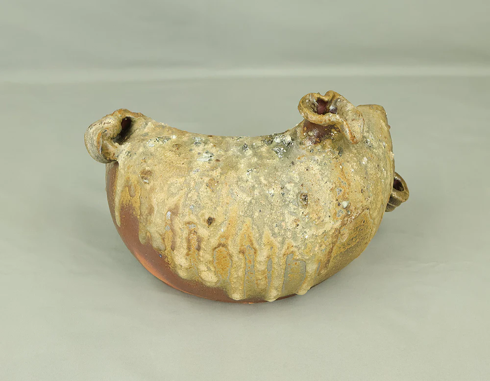與那覇朝一 Yonaha Choichi (b1936) Shoulder Carried Sake Bottle「抱瓶」Dachibin with Original Box (Tomobako) VA976 - Image 2