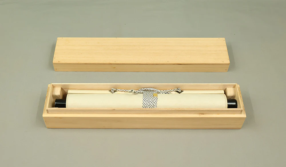 足立泰道 Adachi Taido (b1937) Daitoku-ji Japanese Zen kakejiku kakemono wall hanging scroll / 一期一会 Ichigo Ichie with Original Box (Tomobako) RE332 - Image 10