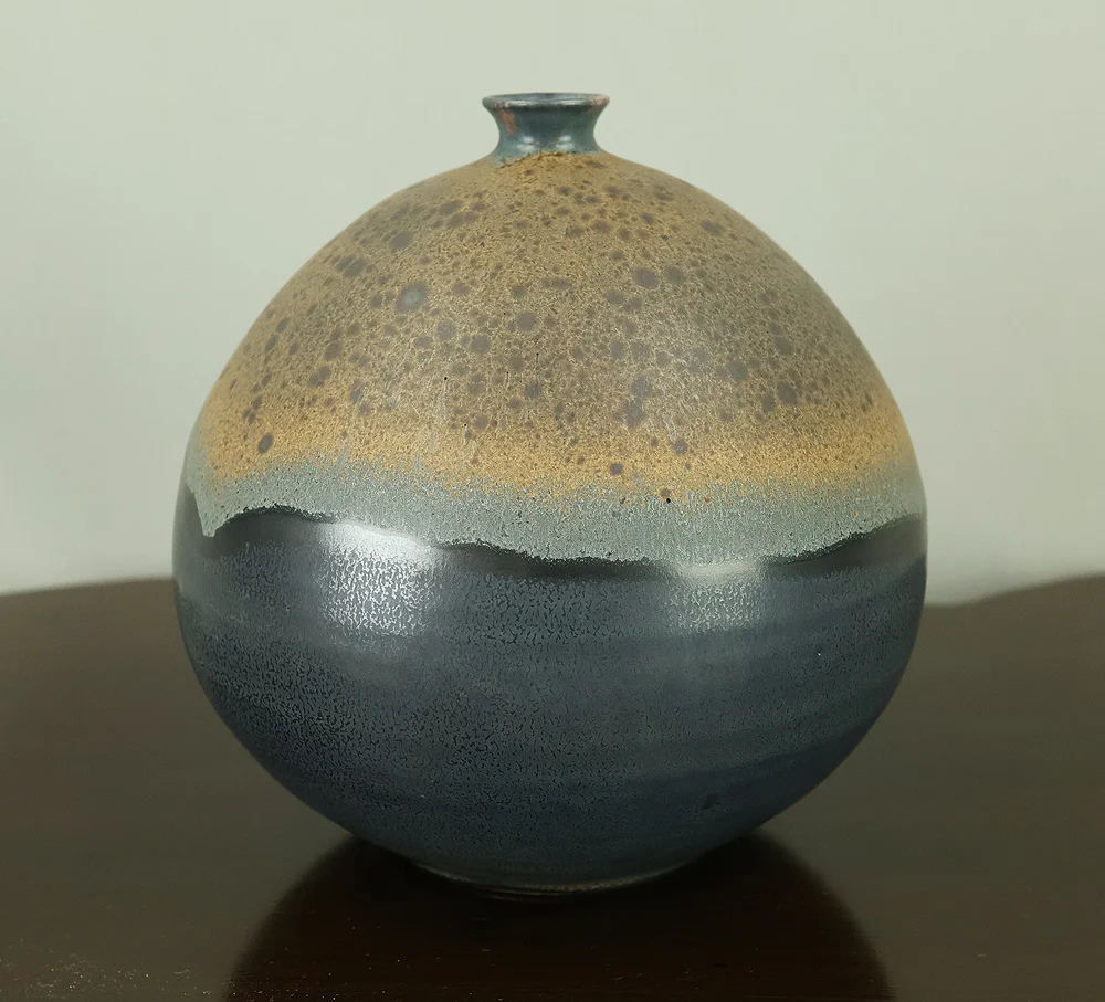 荒田耕治 Arata Koji (1938-2022) Kasama ware Black Glaze Decoration Single Flower Vase with Original Box (Tomobako) VA975 - Image 6