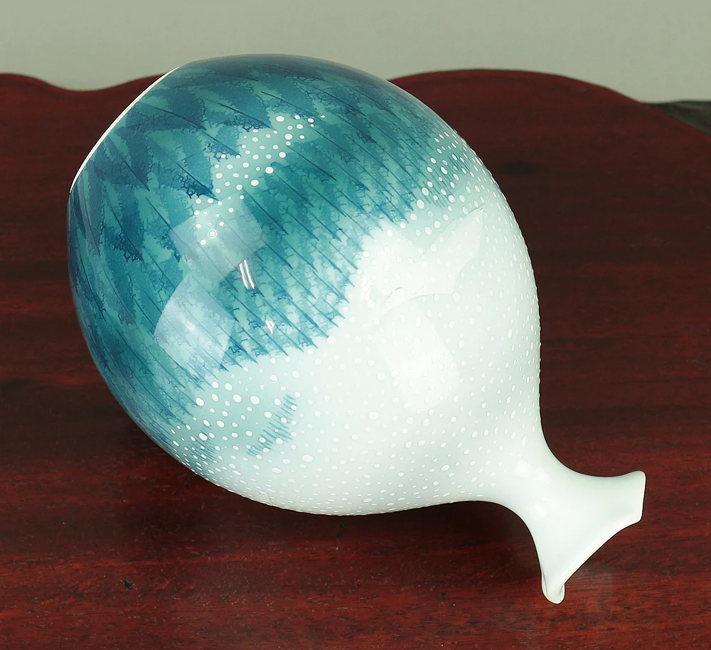 藤井朱明 Fujii Shumei (1936-2017) Japanese Arita ware Single Flower Vase "Snowfall Forest" A784 - Image 16