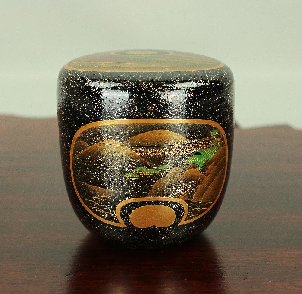 藤原昭二 Fujiwara Shoji (b1964) Gold Makie lacquered 'Pine Tree, Wave, and Boat Scenery' Natsume Tea Caddy / Japanese tea ceremony utensil with Original Box (Tomobako) VA206 - Image 9