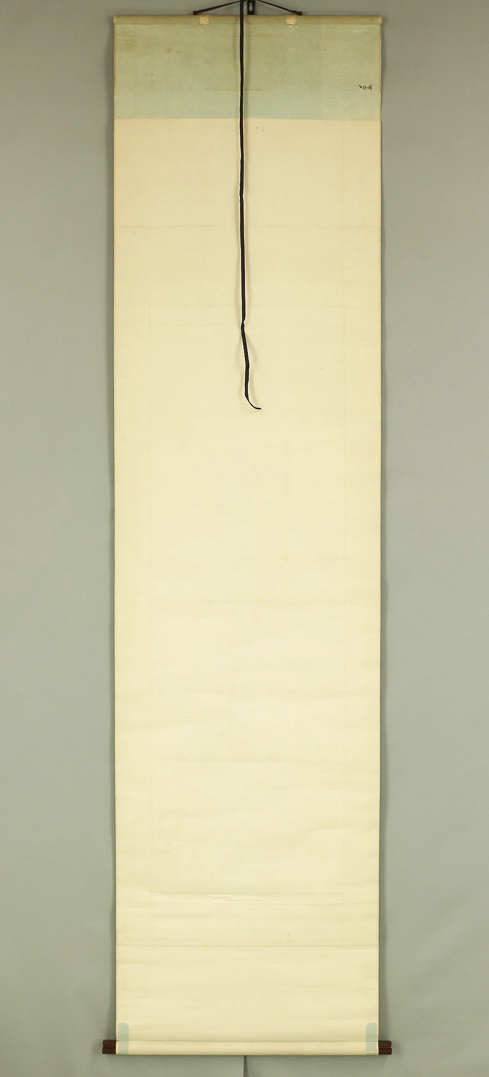 橋本菱華 Hashimoto Ryoka Japanese art a set of three kakejiku kakemono wall hanging scrolls / Rising Sun and Plum Blossoms, Crane and Pine, Turtle and Bamboo with Box RB962 - Image 36