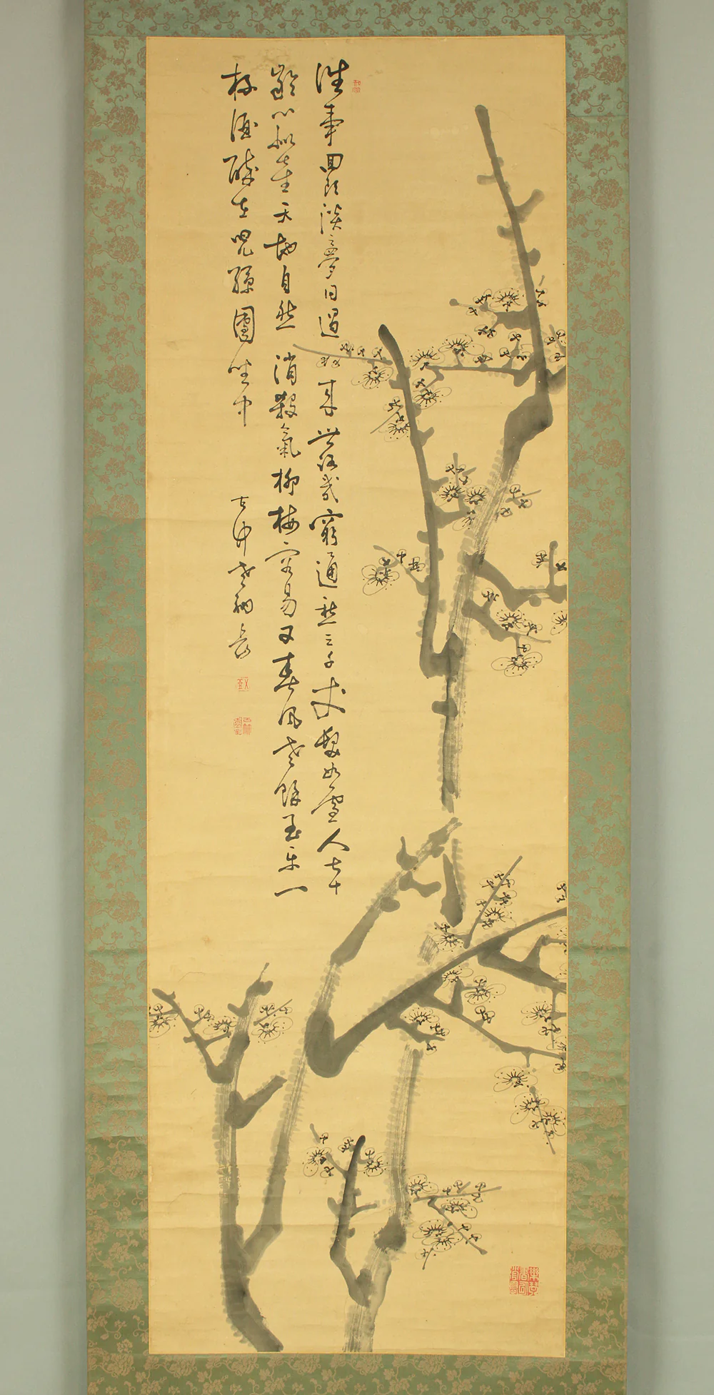 平野五岳 Hirano Gogaku (1811-1893) Japanese antique art kakejiku kakemono wall hanging scroll / Suiboku Ink Painting White Plum Tree RD219