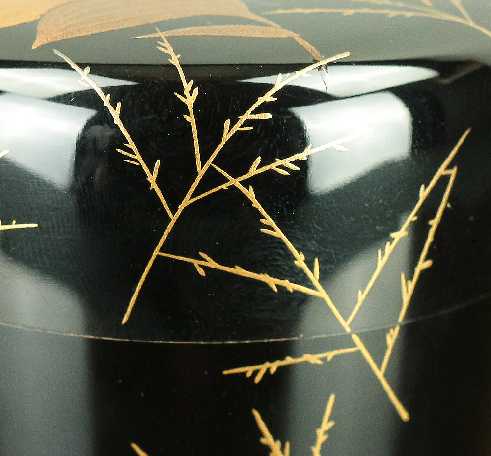伊川敬三 Igawa Keizo Wajima Nuri lacquerware 'Asiatic Dayflower Makie Middle Natsume' Tea Caddy with Original Box (Tomobako) VA484 - Image 11