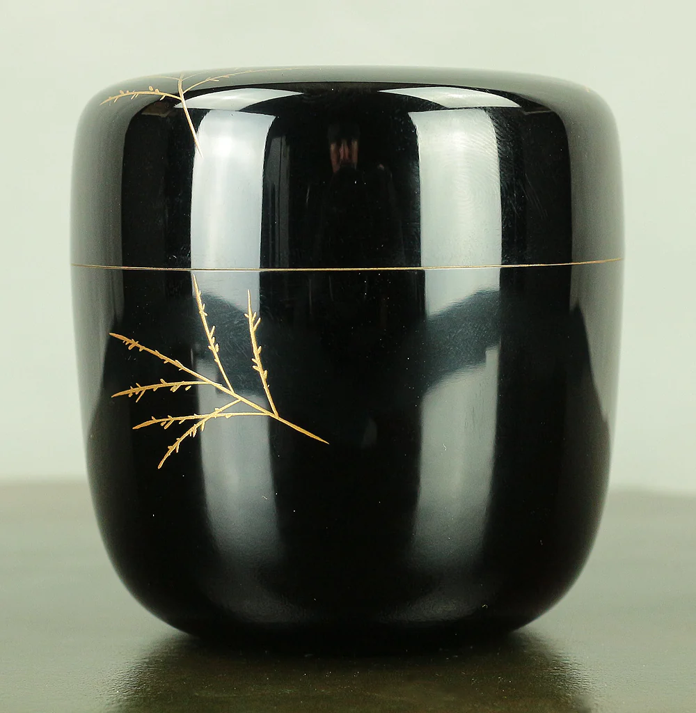 伊川敬三 Igawa Keizo Wajima Nuri lacquerware 'Asiatic Dayflower Makie Middle Natsume' Tea Caddy with Original Box (Tomobako) VA484 - Image 7