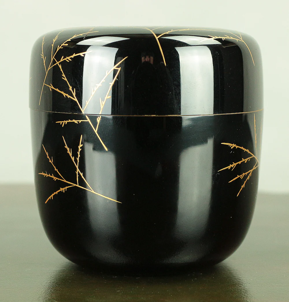 伊川敬三 Igawa Keizo Wajima Nuri lacquerware 'Asiatic Dayflower Makie Middle Natsume' Tea Caddy with Original Box (Tomobako) VA484 - Image 9