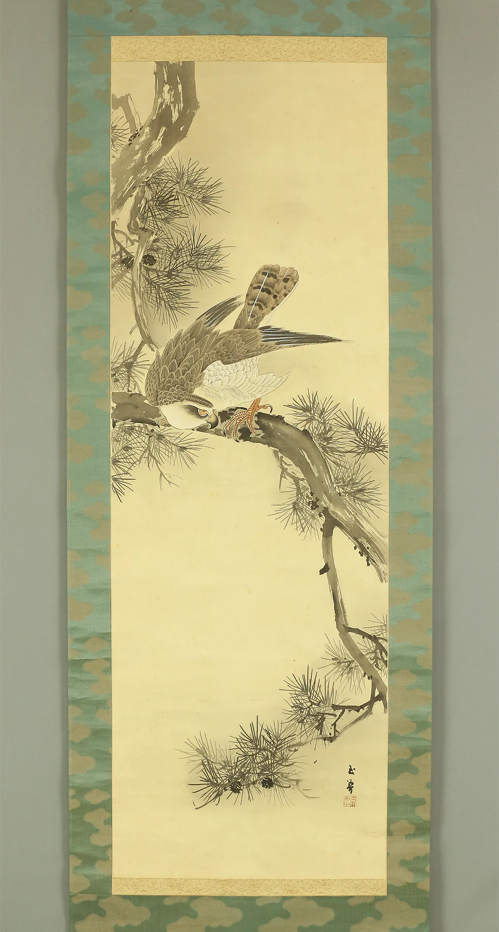石原玉関 Ishihara Gyokkan (1882-1950) Japanese antique art kakejiku kakemono wall hanging scroll / Pine Tree and Hawk with Original Box (Tomobako) RB492 - Image 3
