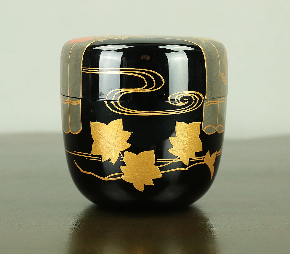岩倉秀麿 Iwakura Hidemaro - Hanaikada (Flower Raft) Makie Lacquer Chu (Middle) Natsume Tea Caddy with Original Box (Tomobako) / Japanese tea ceremony utensil VA582 - Image 2