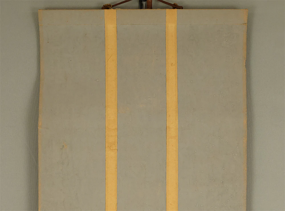 井澤寛洲 Izawa Kanshu (1895-1954) Rinzai sect priest Buddhist monk Japanese Zen a set of three kakejiku kakemono hanging scrolls / 一鉢千家飯 Ippatsu Senke no Han 青山元不動白雲自去来 Seizan Moto Fudou Hakuun Onozukara Kyoraisu 歩々是道場 Hoho Kore Dojo with Box RE500 - Image 3