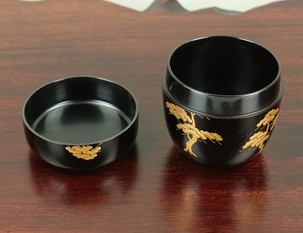 北浜宗貴 Kitahama Munetaka (b1953) Gold Makie lacquered 'Ukimido' Small Temple and Pine Tree Scenery design Chu Natsume (Middle Size Tea Caddy) / Japanese tea ceremony utensil with Original Box (Tomobako) - Image 21