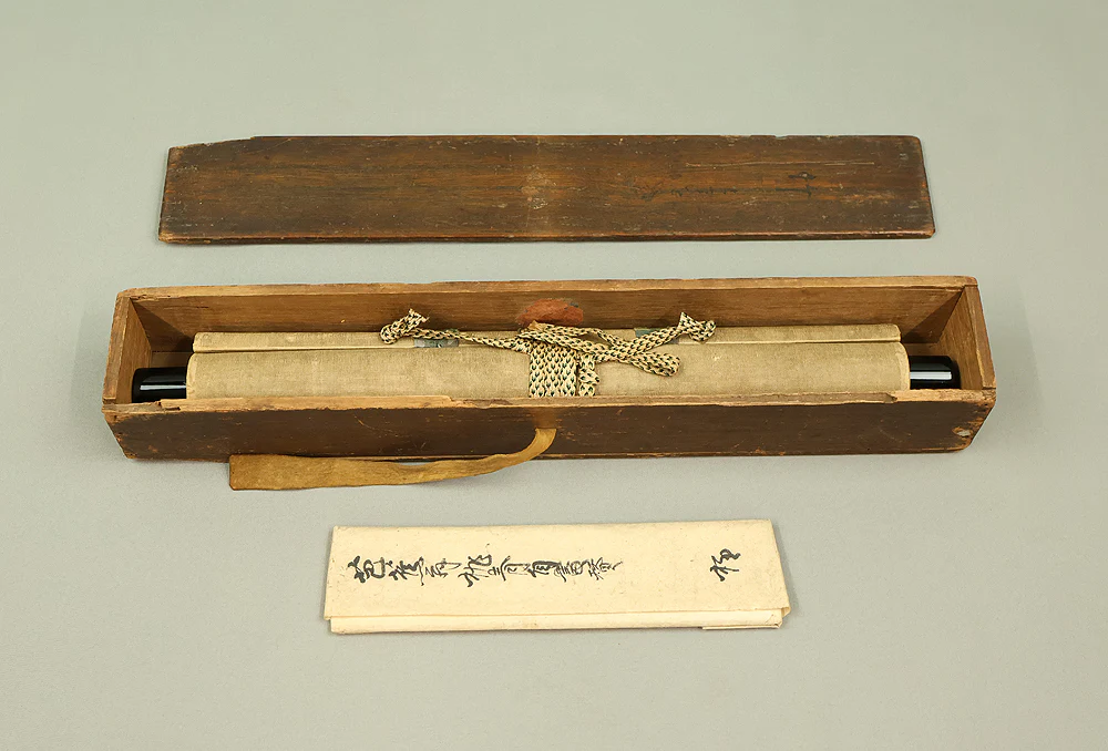 松尾芭蕉 Matsuo Basho (1644-1694) Japanese antique art kakejiku kakemono wall hanging scroll / Bamboo and Haiku 降らずとも 竹植うる日は 蓑と笠 with Certificate and Box RE323 - Image 16