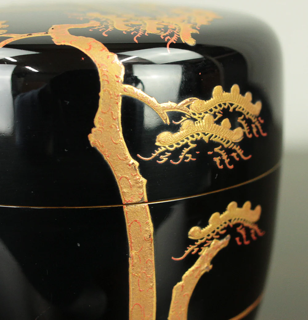 岡田紫峰 Okada Shiho (b1948) Silver Leaf inside Makie Gold Lacquer Natsume 'Uji Bridge, Pine Tree and Willow' Tea Caddy with Original Box (Tomobako) VA706 - Image 15
