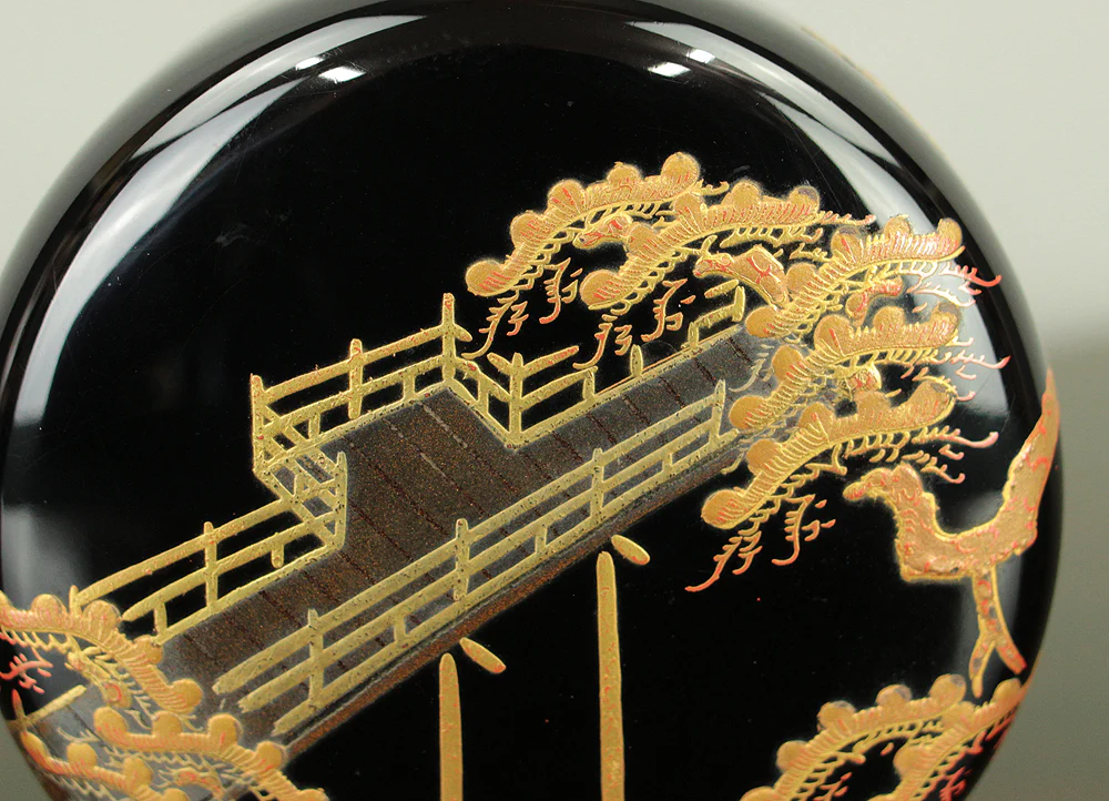 岡田紫峰 Okada Shiho (b1948) Silver Leaf inside Makie Gold Lacquer Natsume 'Uji Bridge, Pine Tree and Willow' Tea Caddy with Original Box (Tomobako) VA706 - Image 19