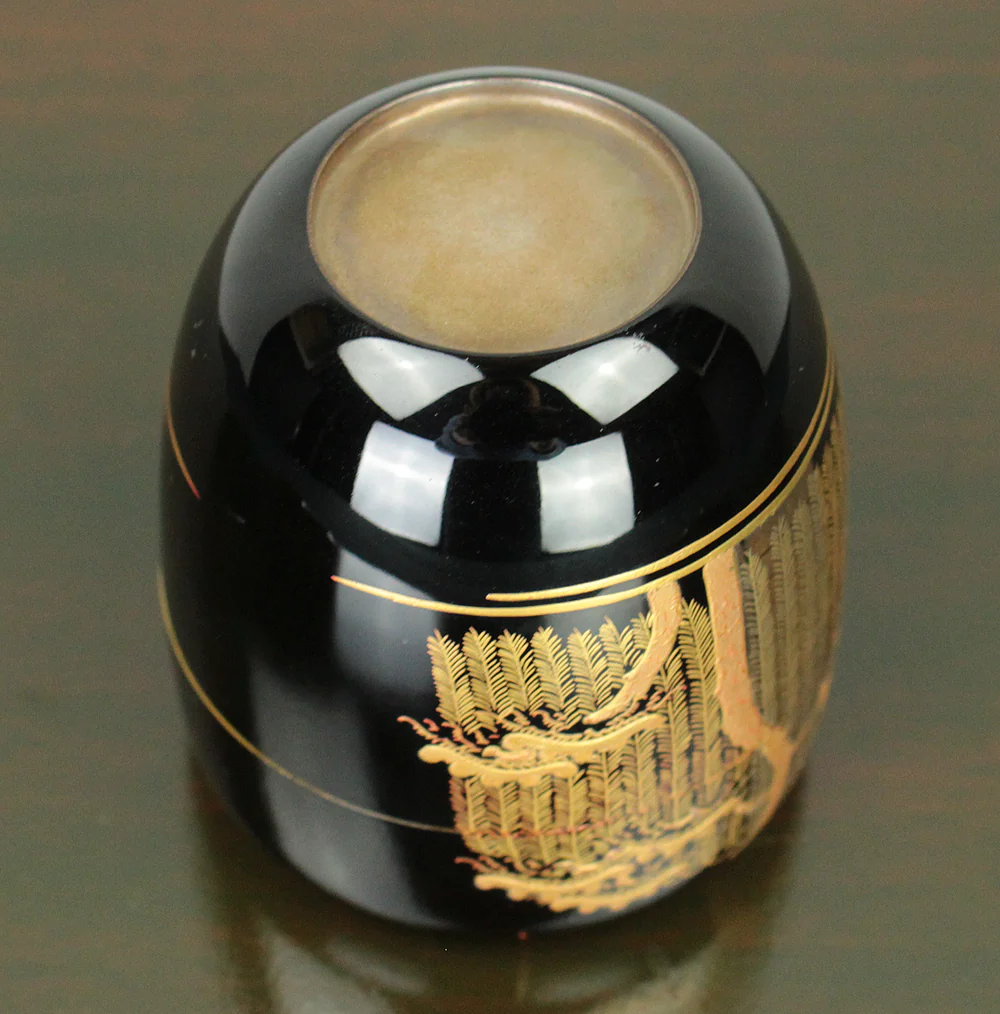 岡田紫峰 Okada Shiho (b1948) Silver Leaf inside Makie Gold Lacquer Natsume 'Uji Bridge, Pine Tree and Willow' Tea Caddy with Original Box (Tomobako) VA706 - Image 25