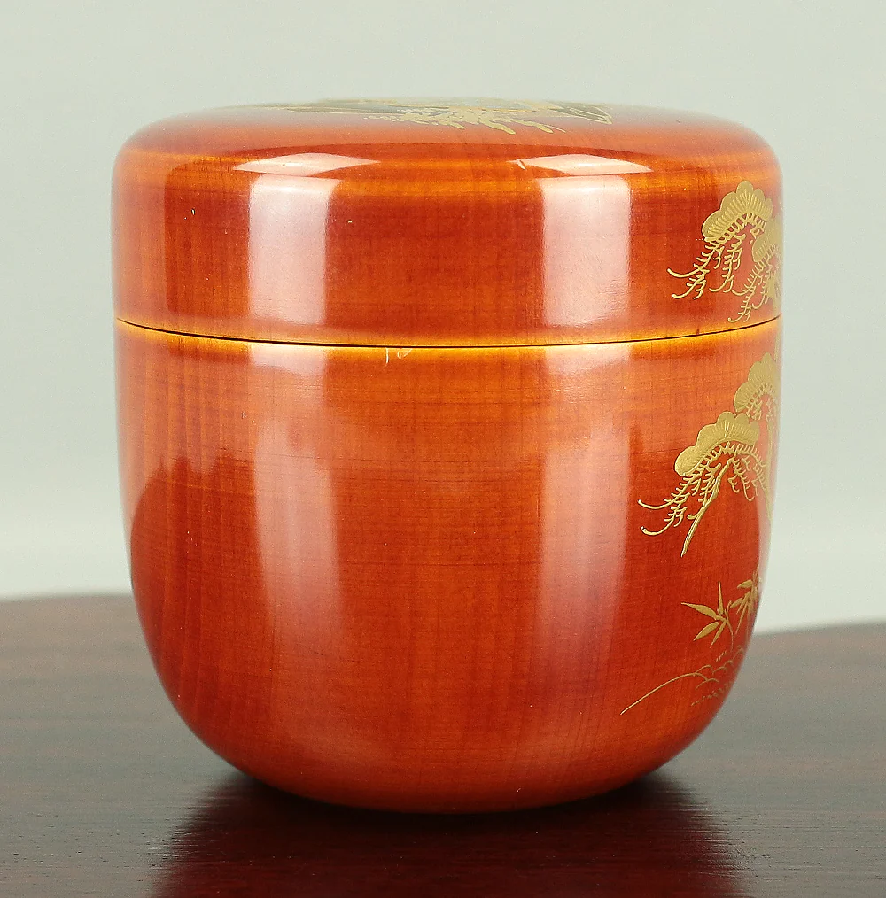 西條一斎 Saijo Issai (b1937) Shunkei-Nuri Gold Lacquered Raden Mother of Pearl Natsume Tea Caddy 'Country House and Pine Tree' / Japanese tea ceremony utensil with Original Box (Tomobako) VA243 - Image 25