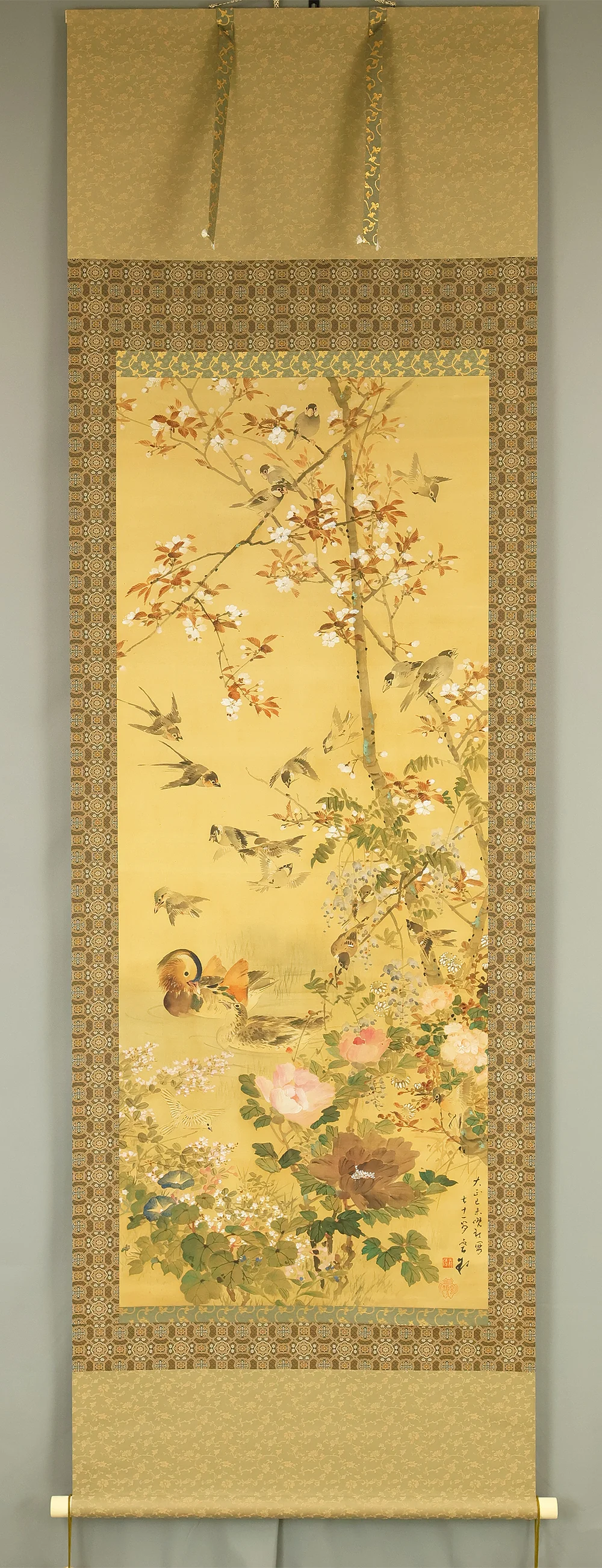 里見雲嶺 Satomi Unrei (1849-1928) Japanese art kakejiku kakemono wall hanging scroll / Four Seasons Flowers and Various Birds with Original Box (Tomobako) RE519 - Image 2