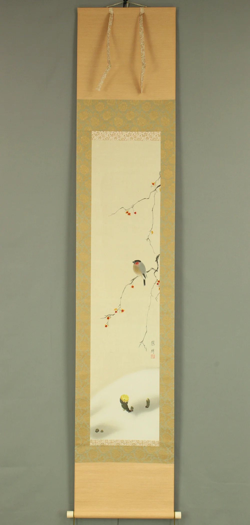 真道黎明 Shindo Reimei (1897-1978) Japanese art kakejiku kakemono wall hanging scroll / Bullfinch Perching on Plum Tree and Pheasant's-eye with Box RD114 - Image 2