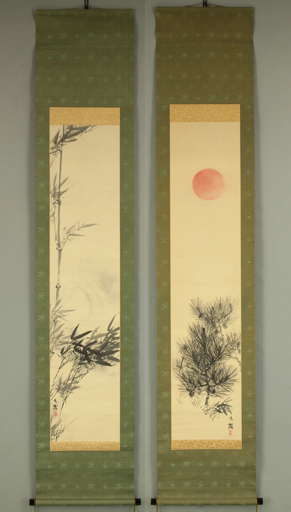 塩川文麟 Shiokawa Bunrin (1808-1877) Japanese antique art Paired kakejiku kakemono wall hanging scrolls / Sun and Moon, Pine Bamboo with Box RC754