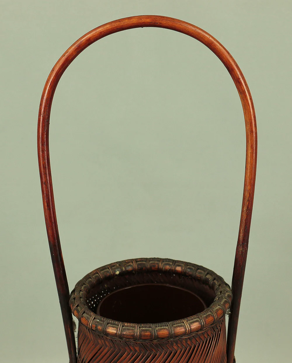 塩月寿籃 Shiotsuki Juran (b1948) Japanese Hanakago Bamboo Woven Flower Vase Basket VA188 - Image 3