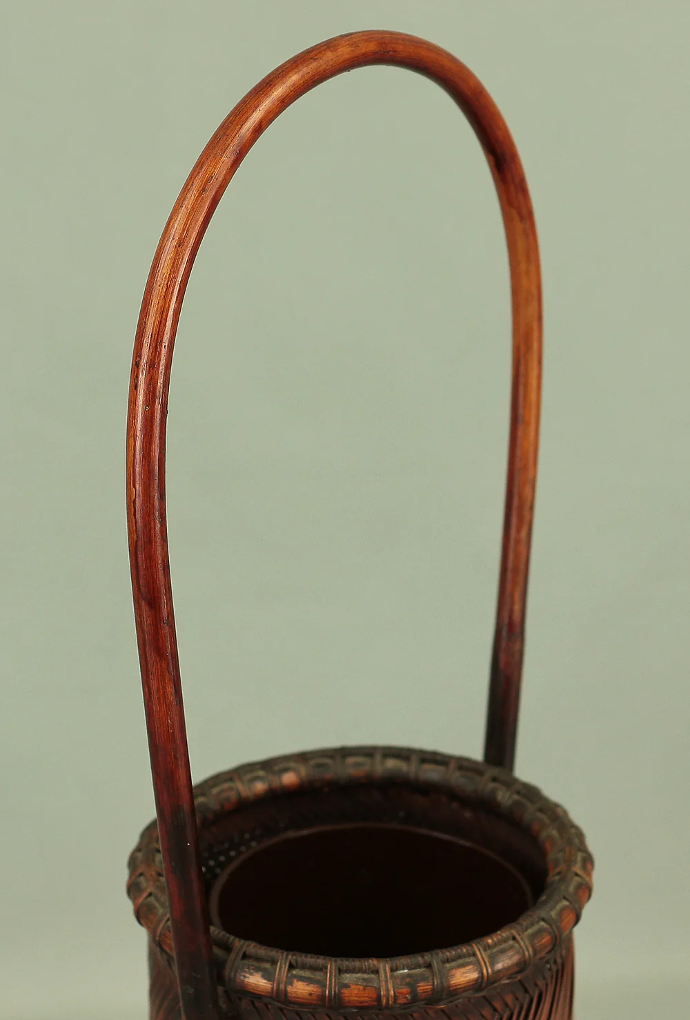 塩月寿籃 Shiotsuki Juran (b1948) Japanese Hanakago Bamboo Woven Flower Vase Basket VA188 - Image 4