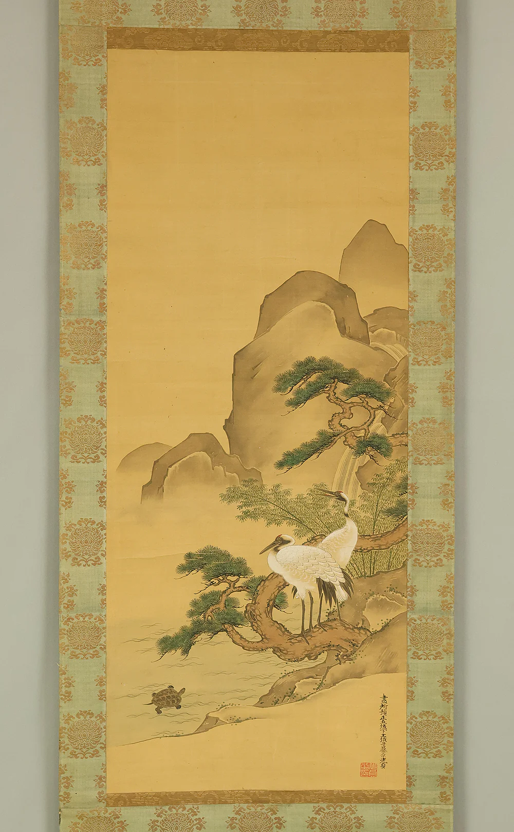 土佐光貞 Tosa Mitsusada (1738-1806) Japanese antique art kakejiku kakemono wall hanging scroll / Mount Horai Pine Tree, Cranes and Tortoise with Box RE227
