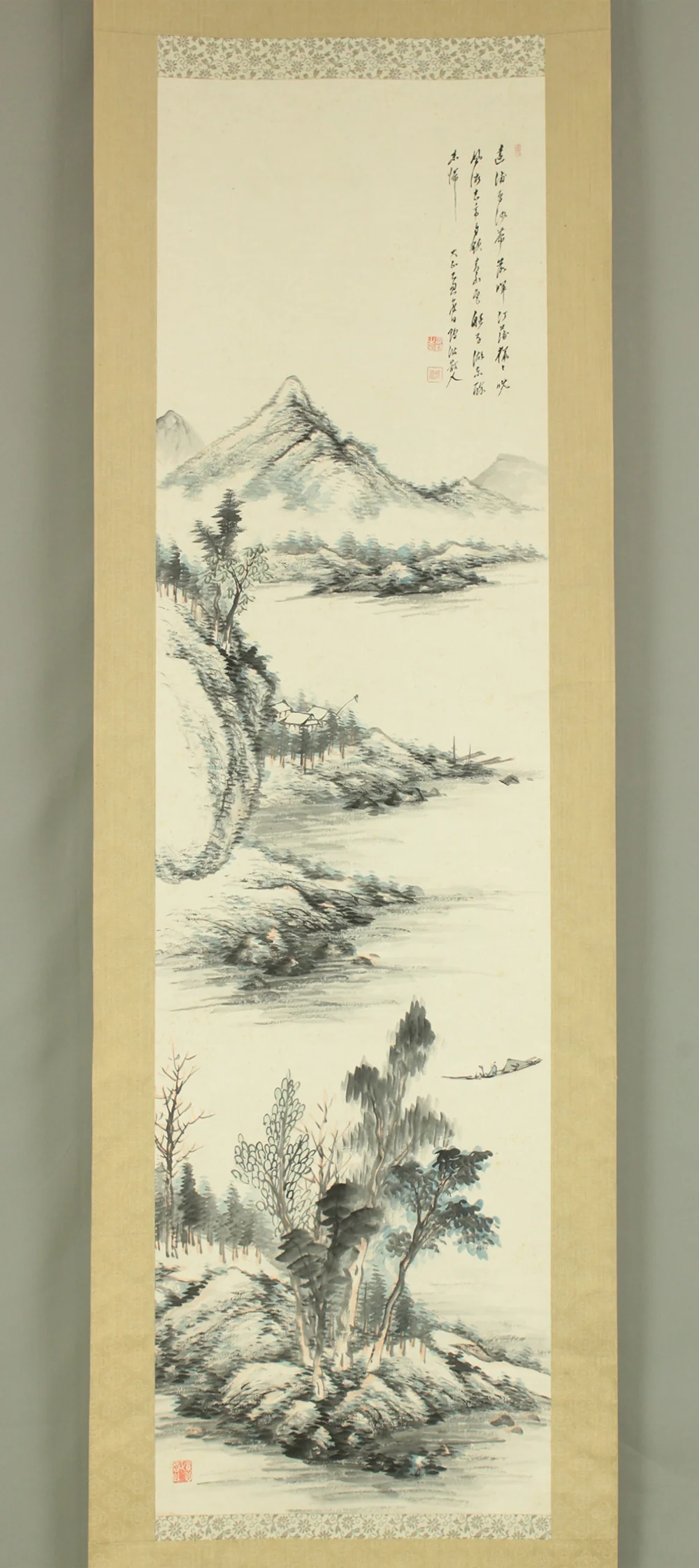 安田鴨波 Yasuda Koha (1863-1929) Japanese art kakejiku kakemono wall hanging scroll / Light Colored Ink Landscape Sansui RD372