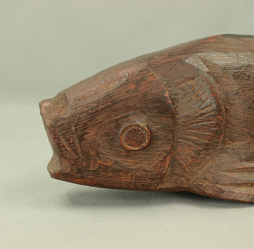横山一夢 Yokoyama Ichimu (1911-2000) Inami Woodcarving Sculpture Okimono 'Fish' with Original Box (Tomobako) VA641 - Image 4