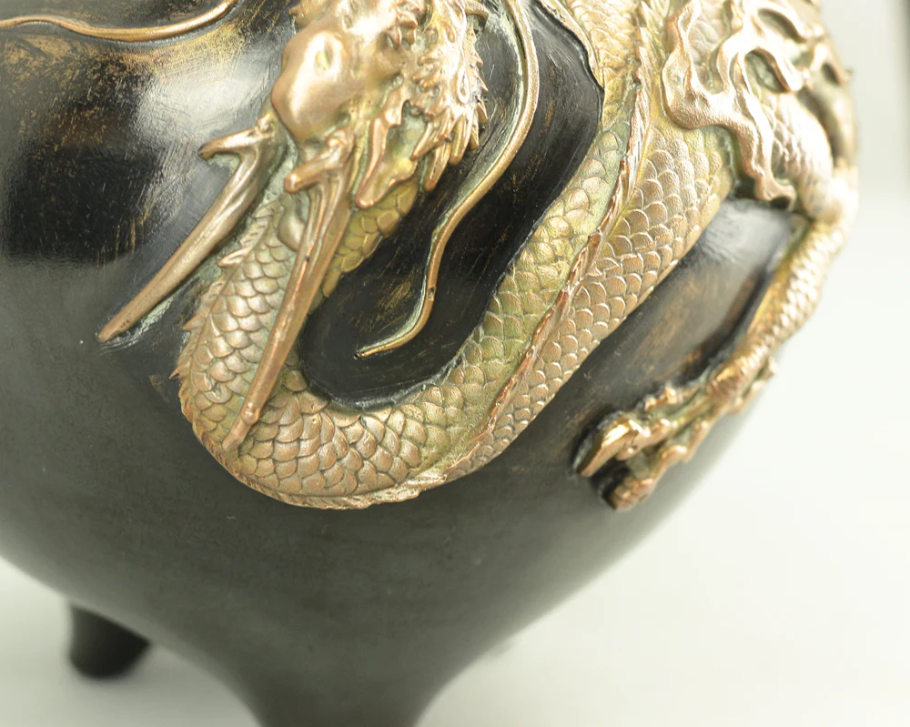 米田秀保 Yoneda Shuho (b1937) 'Dragon Holding Crystal Ball' Silver Inlay Casting Copper Tripod Koro Incense Burner Censer with Box VA246 - Image 12