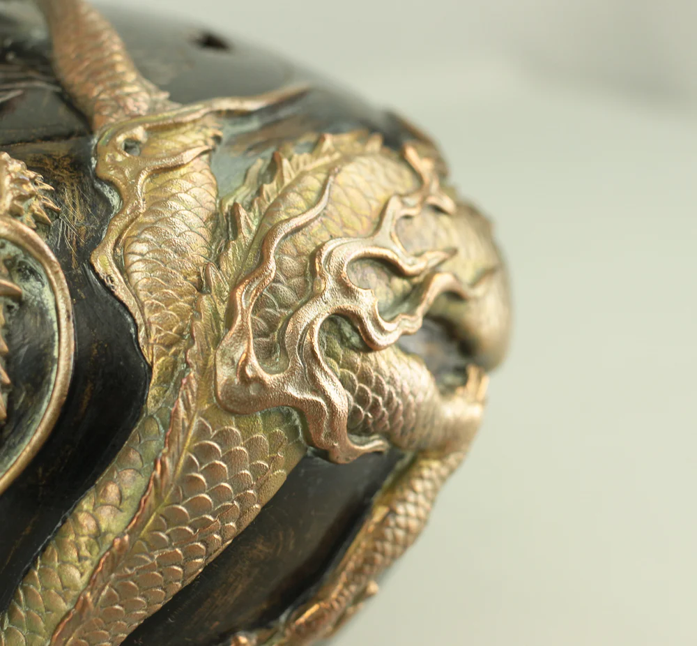米田秀保 Yoneda Shuho (b1937) 'Dragon Holding Crystal Ball' Silver Inlay Casting Copper Tripod Koro Incense Burner Censer with Box VA246 - Image 13