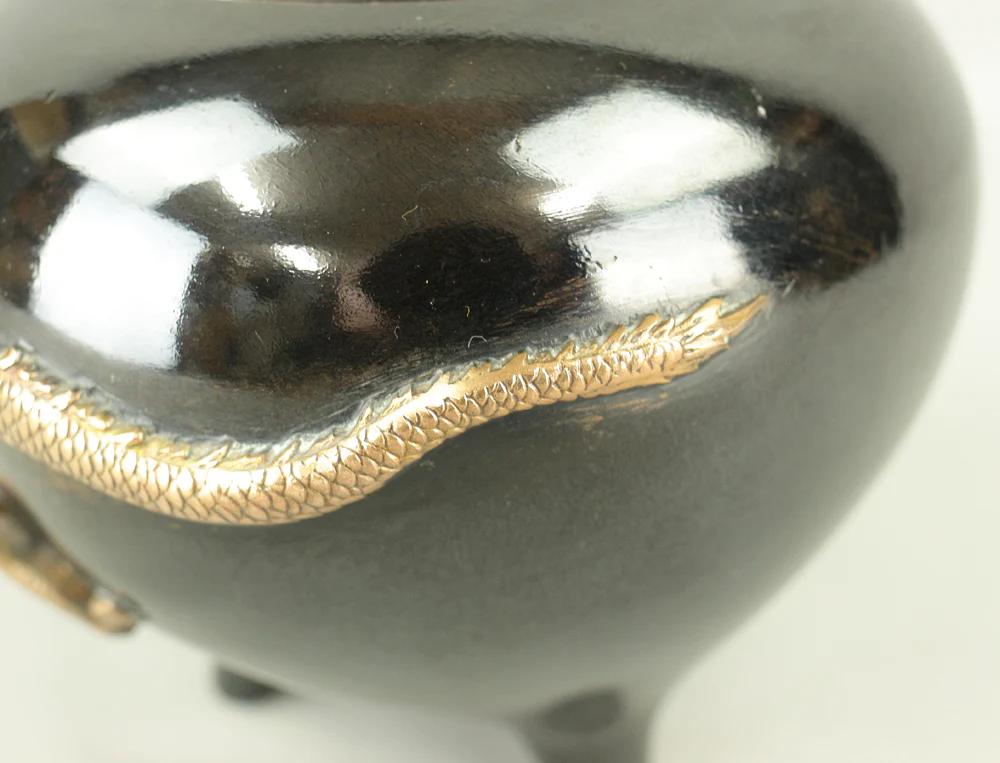 米田秀保 Yoneda Shuho (b1937) 'Dragon Holding Crystal Ball' Silver Inlay Casting Copper Tripod Koro Incense Burner Censer with Box VA246 - Image 24
