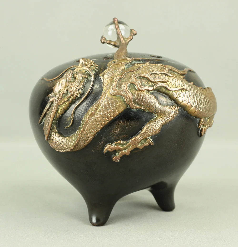 米田秀保 Yoneda Shuho (b1937) 'Dragon Holding Crystal Ball' Silver Inlay Casting Copper Tripod Koro Incense Burner Censer with Box VA246 - Image 25