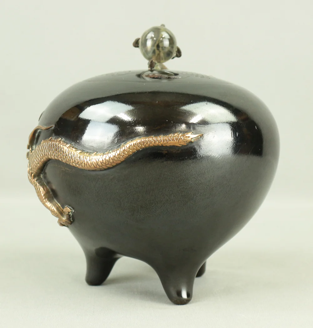 米田秀保 Yoneda Shuho (b1937) 'Dragon Holding Crystal Ball' Silver Inlay Casting Copper Tripod Koro Incense Burner Censer with Box VA246 - Image 27