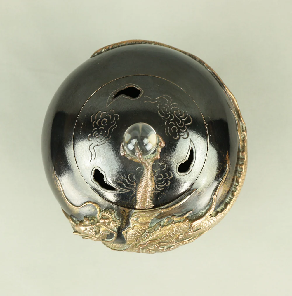 米田秀保 Yoneda Shuho (b1937) 'Dragon Holding Crystal Ball' Silver Inlay Casting Copper Tripod Koro Incense Burner Censer with Box VA246 - Image 30