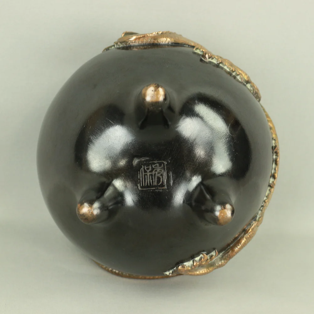 米田秀保 Yoneda Shuho (b1937) 'Dragon Holding Crystal Ball' Silver Inlay Casting Copper Tripod Koro Incense Burner Censer with Box VA246 - Image 34