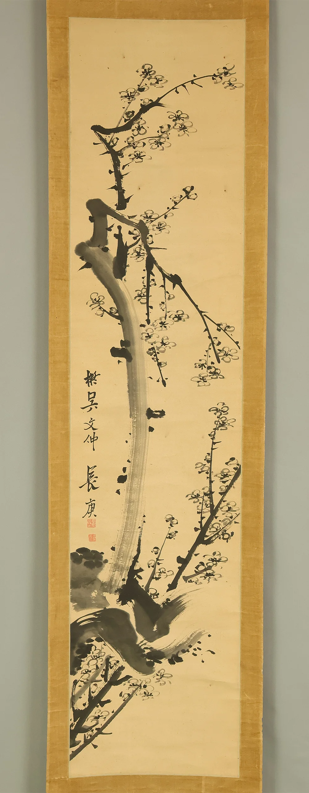 与謝蕪村 Yosa Buson (1716-1784) Japanese antique art kakejiku kakemono wall hanging scroll / Suiboku Ink Plum Tree with Box RE322