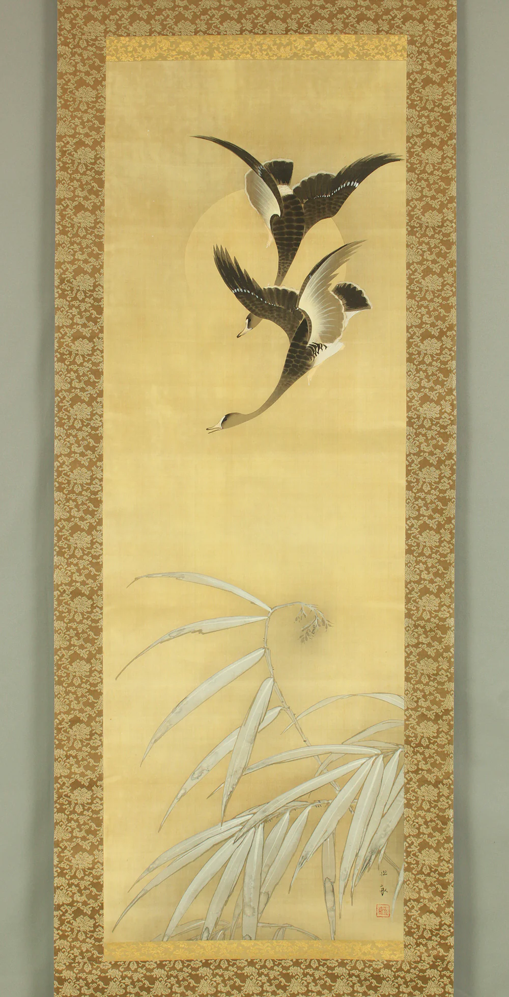 弓家恒畝 Yuge Koho (b1901) Japanese art kakejiku kakemono wall hanging scroll / Moon, Wild Geese, and Reeds with Box RD200