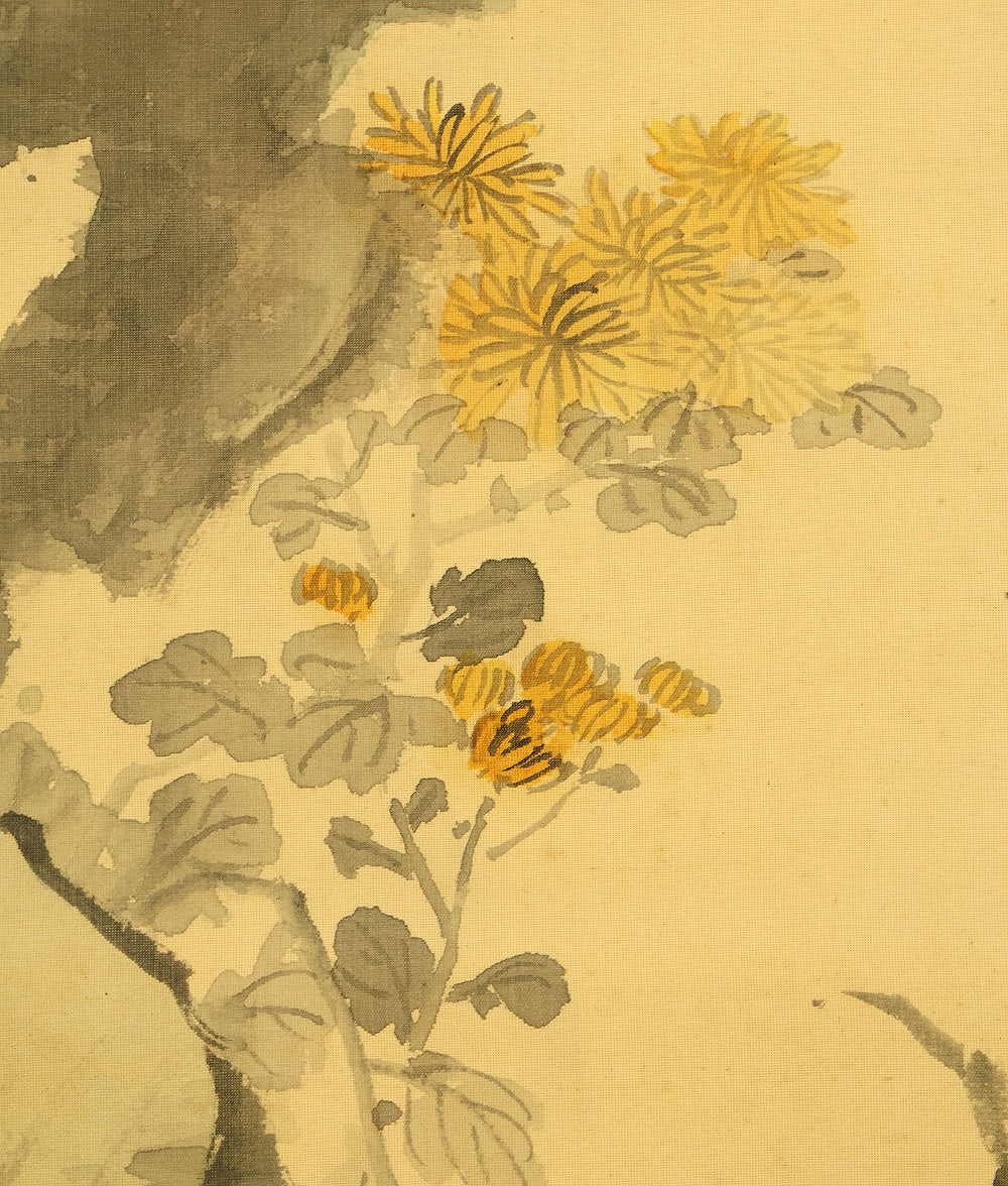湯川松堂 Yukawa Shodo (1868-1955) Japanese art kakejiku kakemono wall hanging scroll / Crabs, Yellow and White Chrysanthemums with Box RD817 - Image 13