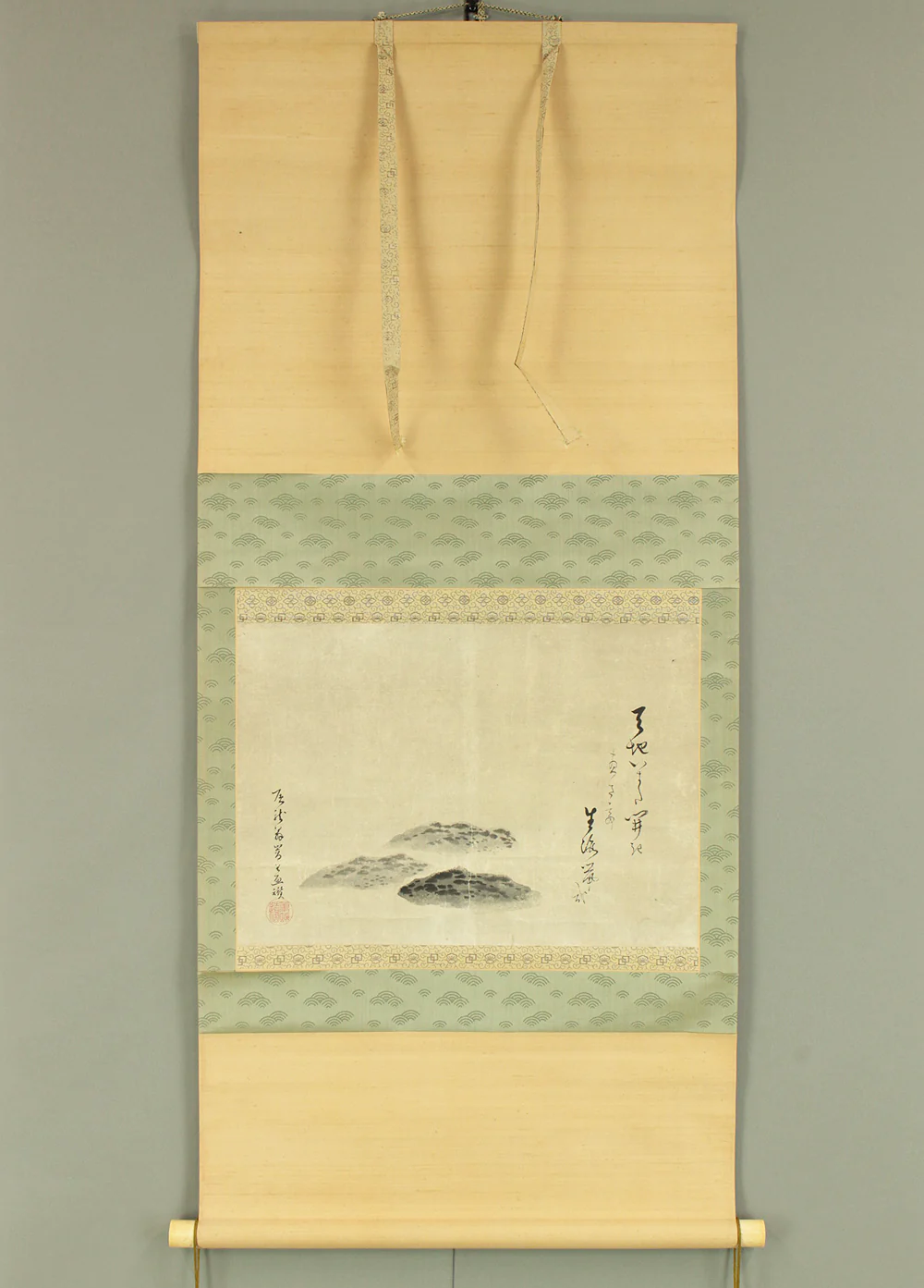 高嵩谷 Ko Sukoku (1730-1804) Japanese antique art kakejiku kakemono wall hanging scroll / Suiboku Ink Three Island Paintings with Box RD296 - Image 2
