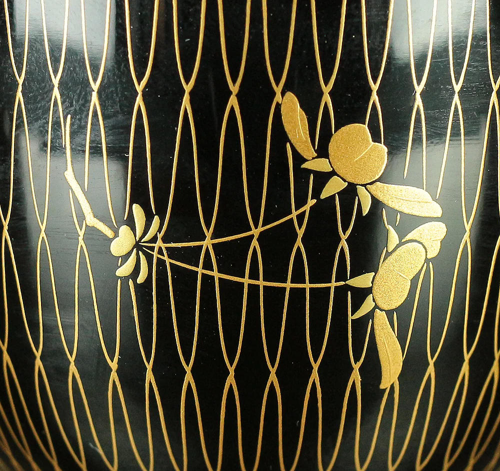 即中斎 Sokuchusai (1901-1979) 茶平一斎 Cyahira Issai (b 1921) Mesh Makie Lacquer Rikyu style Natsume Tea Caddy with Original Box (Tomobako) VA455) - Image 11