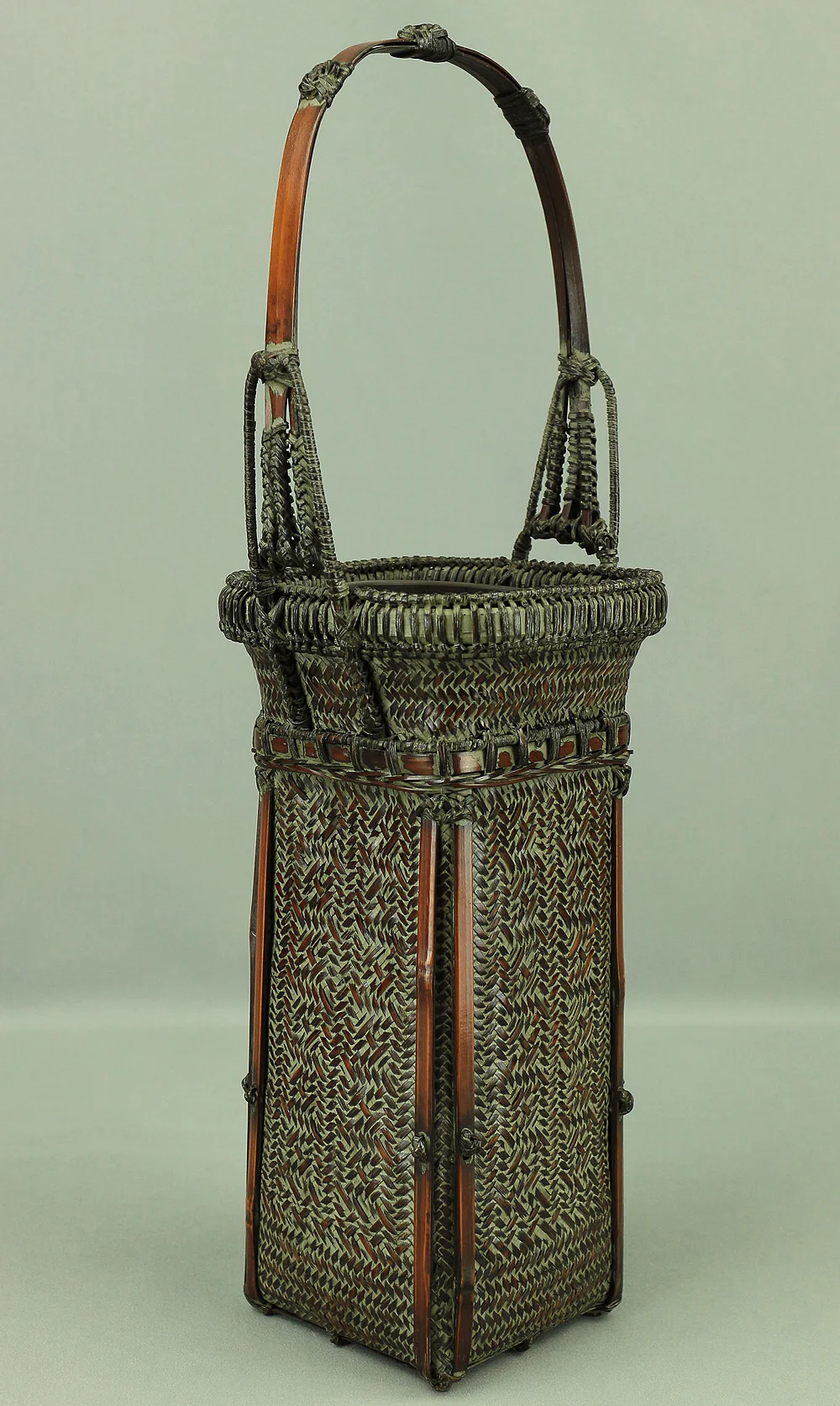 宝山 Hozan Japanese Bamboo Woven Flower Vase Basket Hanakago V787 - Image 3