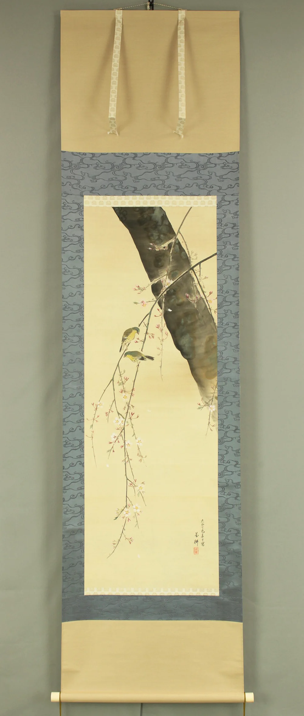 花耕 Kako Japanese art kakejiku kakemono wall hanging scroll / Weeping Cherry Tree and Little Bird with Original Box (Tomobako) RD554 - Image 2