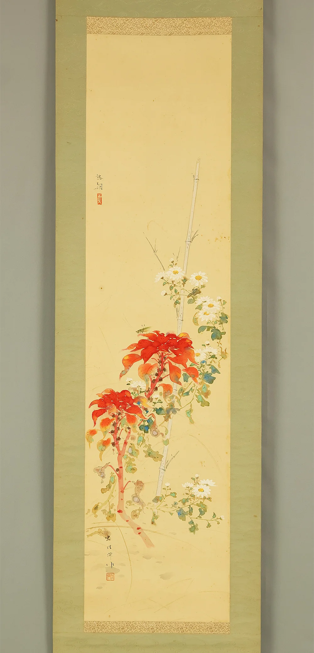 中島啓朝 Nakashima Keicho (1898-1983) 佳僊 Keisen Japanese art kakejiku kakemono wall hanging scroll / Collaboration work - Chrysanthemum, Cock's Comb, and Grasshopper with Original Box (Tomobako) RD881