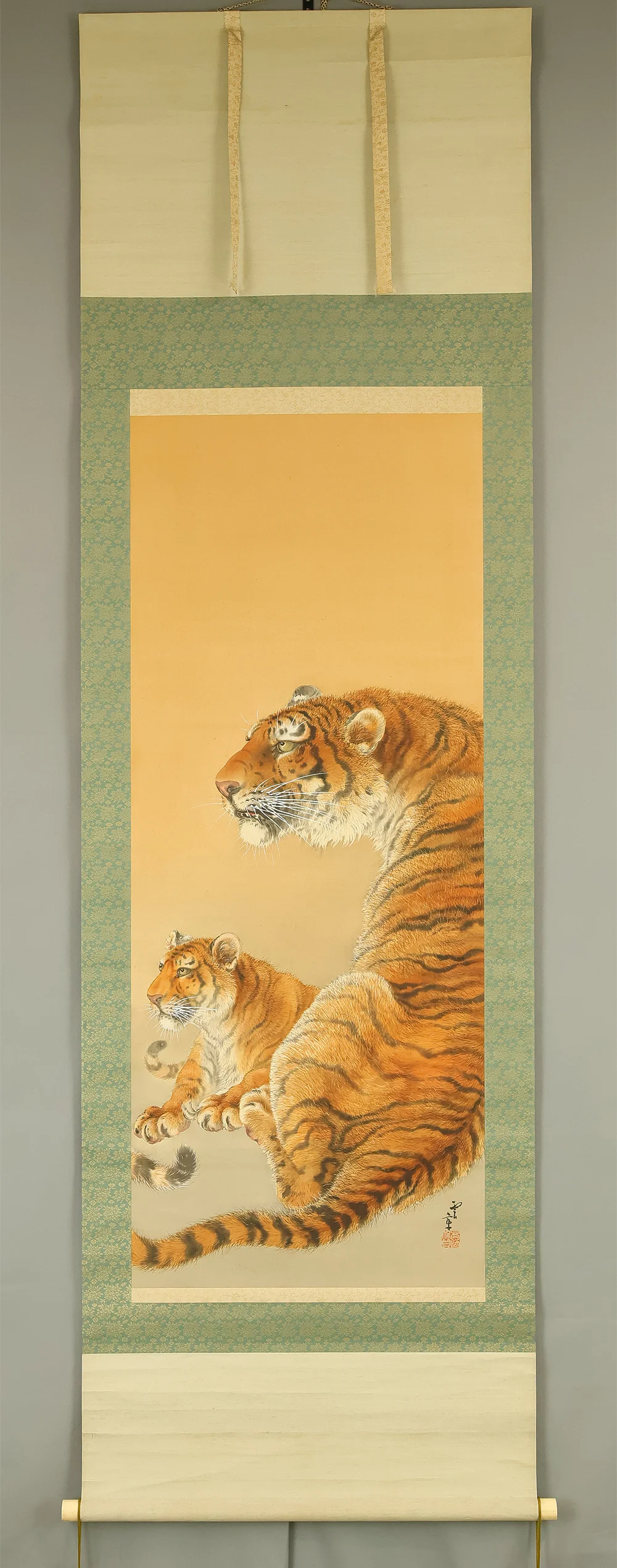 雲京 Unkyo Japanese art kakejiku kakemono wall hanging scroll / Relaxing Tiger Family RE506 - Image 2