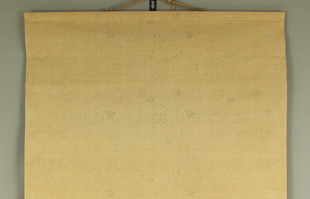 雲陵 Unryo Japanese art kakejiku kakemono wall hanging scroll / Snow Nandina domestica and Three sparrows with Original Box (Tomobako) RD268 - Image 3