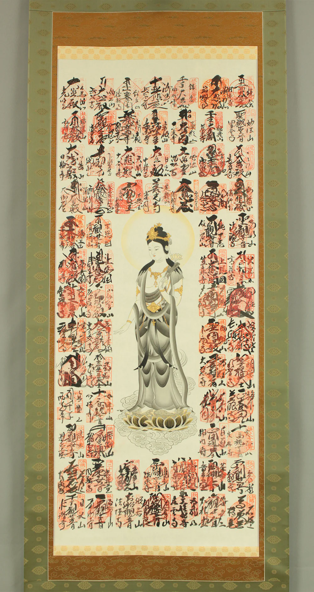 100 Kannon Pilgrimage (Bando 33, and Chichibu 34) 坂東三十三所, 秩父三十四所 - Kannon Pilgrimage Shokannon 聖観音 (Avalokitesvara Bodhisattva standing) / Japanese Buddhism art kakejiku kakemono wall hanging scroll RD680