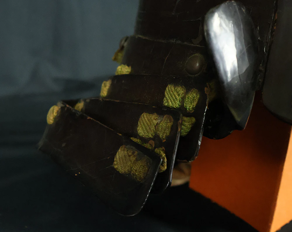 Authentic Early Edo Period Samurai Helmet Kabuto – Iron Zunari Kabuto with Menpo VB137 - Image 14