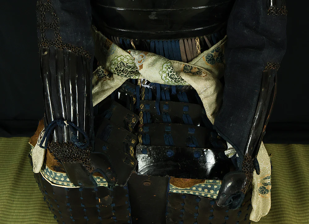 Authentic Edo Period Samurai Armor Kacchu Yoroi, Life-Size Black Lacquered Iron with Kabuto, Menpo, Armor Stand and Storage Box VB135 - Image 30