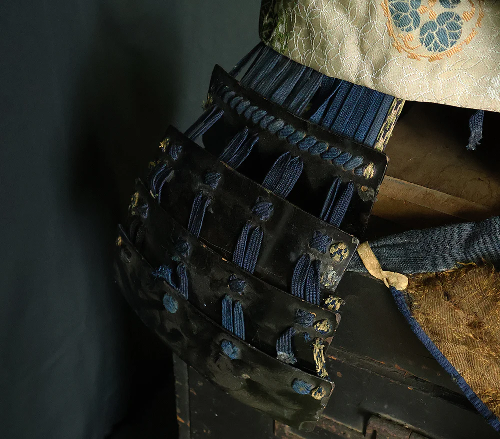Authentic Edo Period Samurai Armor Kacchu Yoroi, Life-Size Black Lacquered Iron with Kabuto, Menpo, Armor Stand and Storage Box VB135 - Image 31